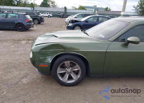2019 Dodge Challenger Sxt из США, поврежденный, VIN 2C3CDZAG6KH570962
